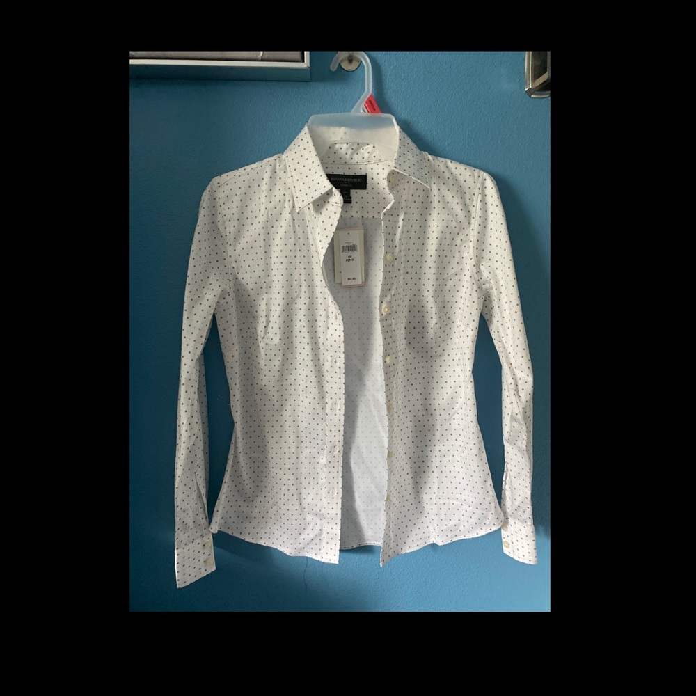 Banana Republic button up fitted blouse size 0.